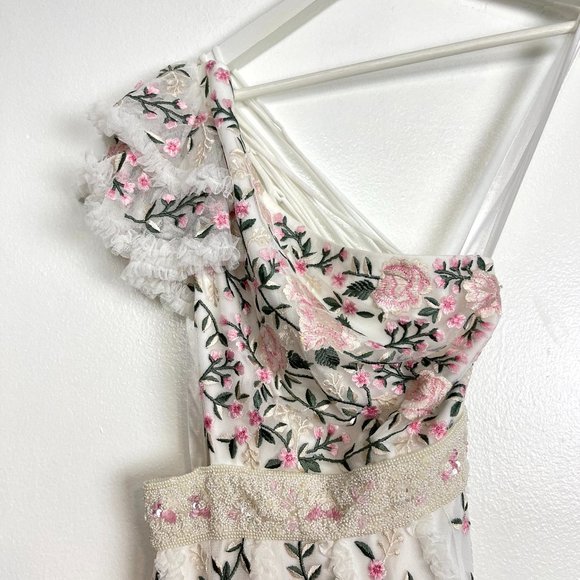 MAC DUGGAL Floral Embroidered Ruffle One-Shoulder Gown in Ivory Size US 6 - Picture 6 of 16